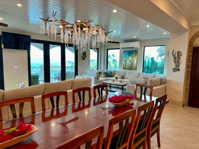 Luxury Villa Photo #27