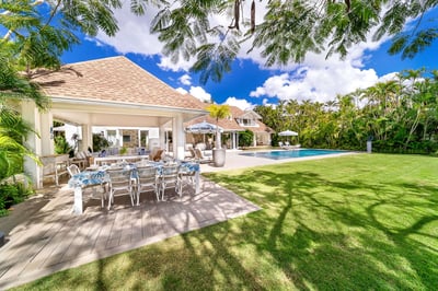 Luxury Villa Photo #9