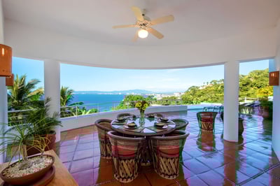 Luxury Villa Photo #7