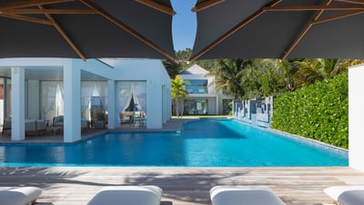 Luxury Villa Photo #12