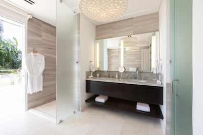 Luxury Villa Photo #40