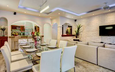 Luxury Villa Photo #12