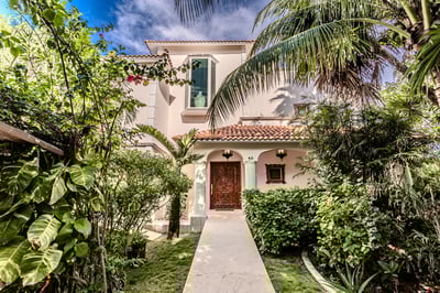 Luxury Villa Photo #59
