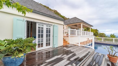 Pool & Terrace
