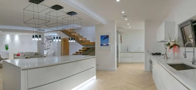 Luxury Villa Photo #14