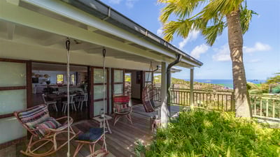 Luxury Villa Photo #6