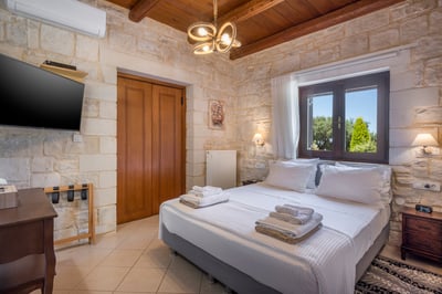Luxury Villa Photo #42