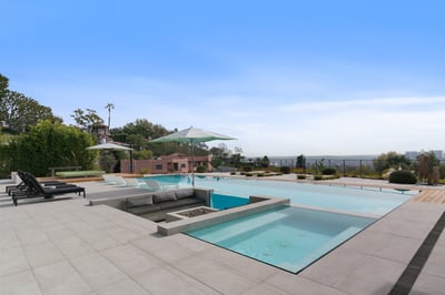 Luxury Villa Photo #5