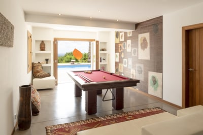 Luxury Villa Photo #9