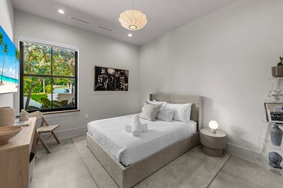 Luxury Villa Photo #47