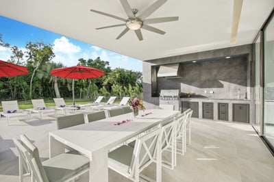 Luxury Villa Photo #10