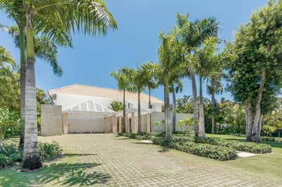 Luxury Villa Photo #34