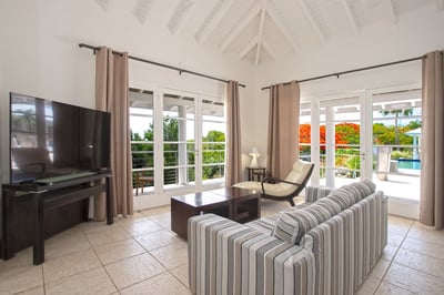 Luxury Villa Photo #49