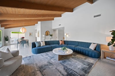 Luxury Villa Photo #28