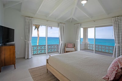 Luxury Villa Photo #18