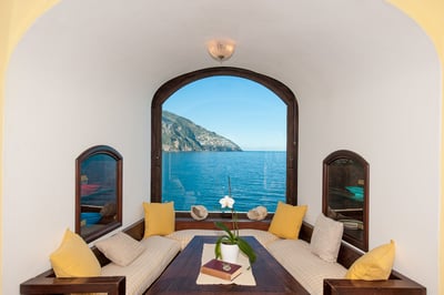Luxury Villa Photo #14