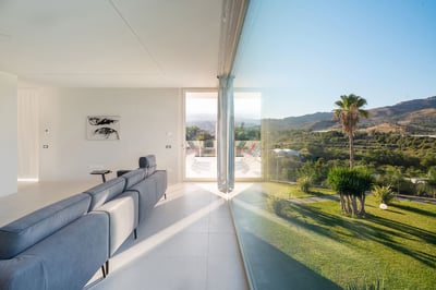 Luxury Villa Photo #38