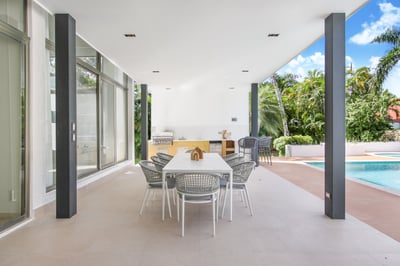 Luxury Villa Photo #10