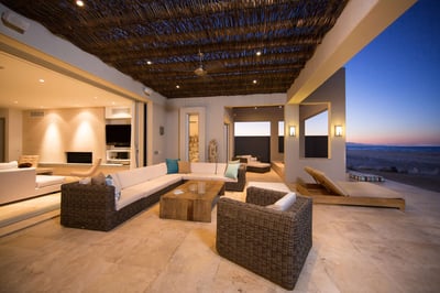Luxury Villa Photo #10