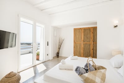 Luxury Villa Photo #29