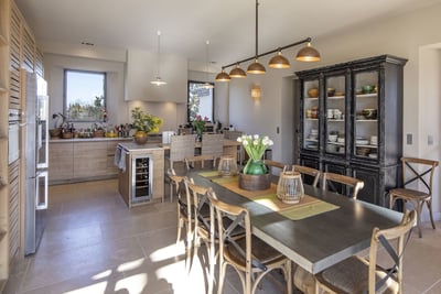 Luxury Villa Photo #11