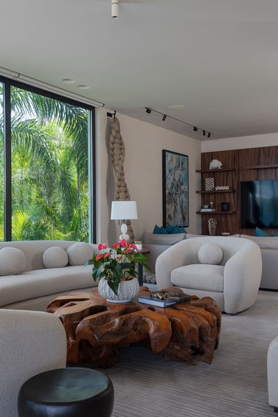 Luxury Villa Photo #30