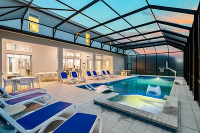 Luxury Villa Photo #3