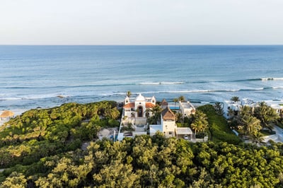 Luxury Villa Photo #2