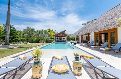 Luxury Villa Photo #3