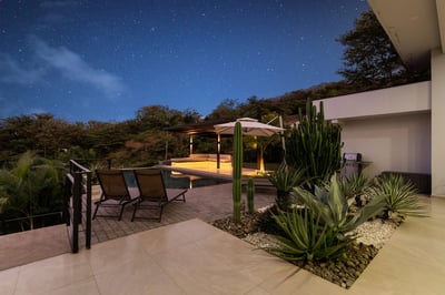 Luxury Villa Photo #7
