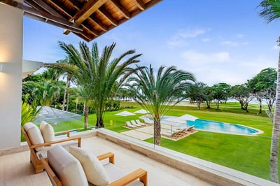 Luxury Villa Photo #13