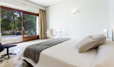 Luxury Villa Photo #13
