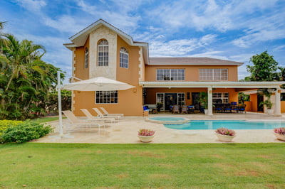 Luxury Villa Photo #2