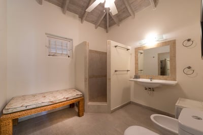 Luxury Villa Photo #27