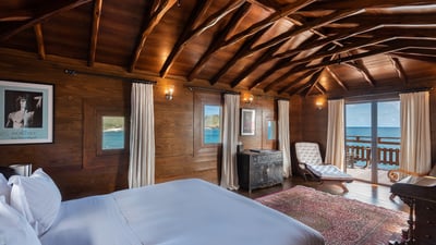 Luxury Villa Photo #30