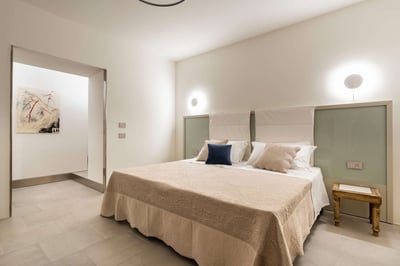 Luxury Villa Photo #48