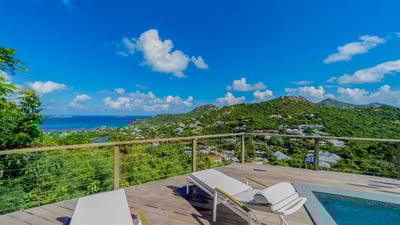 Luxury Villa Photo #4