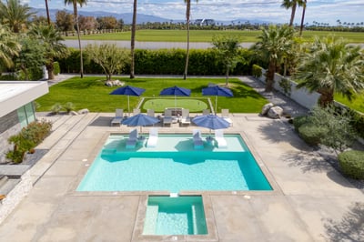 Luxury Villa Photo #38