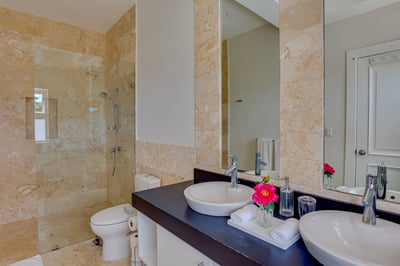 Luxury Villa Photo #33