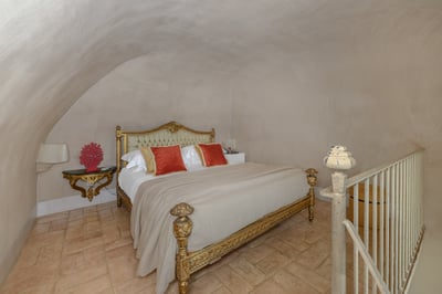 Luxury Villa Photo #40