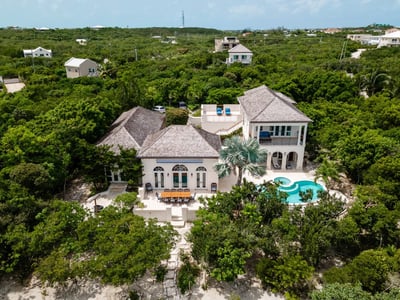 Luxury Villa Photo #57