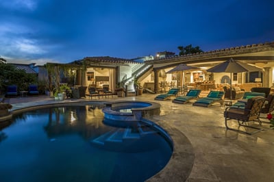 Luxury Villa Photo #4
