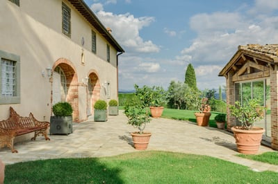 Luxury Villa Photo #10