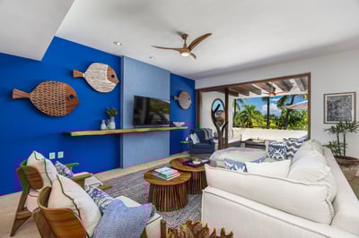 Luxury Villa Photo #23