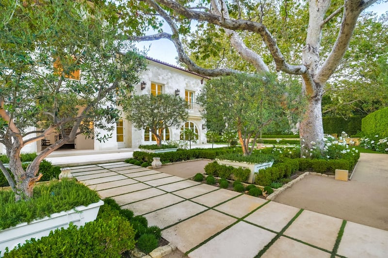 Chateau Serra Malibu