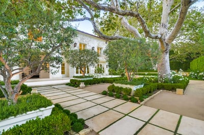 Luxury Villa Photo #11