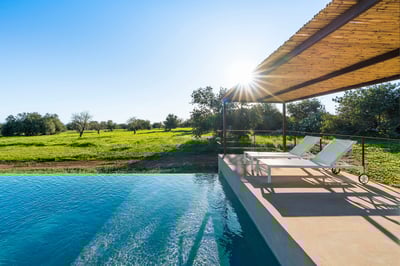Luxury Villa Photo #6