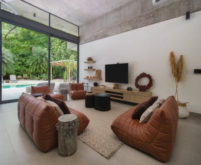 Luxury Villa Photo #6