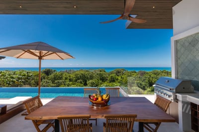 Luxury Villa Photo #13
