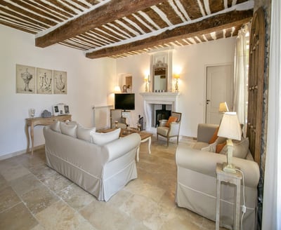 Luxury Villa Photo #15